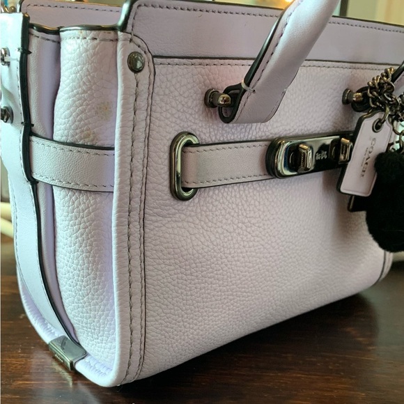 Coach, Collector's Piece-Limited Edition!Ariana Grande, Kitty mini swagger w/COA - Picture 14 of 16